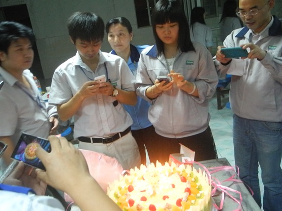 10、、、11月员工整体生日会报道